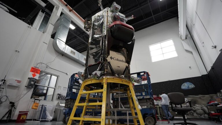 Read more about the article Intuitive Machines sets November launch date for lunar lander mission