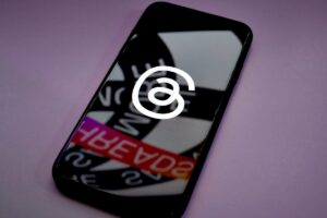 Read more about the article Threads adds easy profile switching to its mobile apps