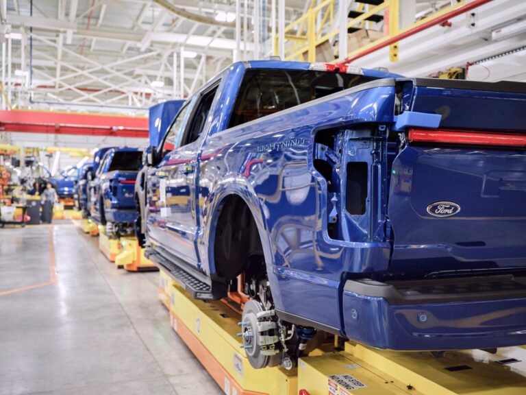 Read more about the article Ford halts work on $3.5B EV battery factory with China’s CATL