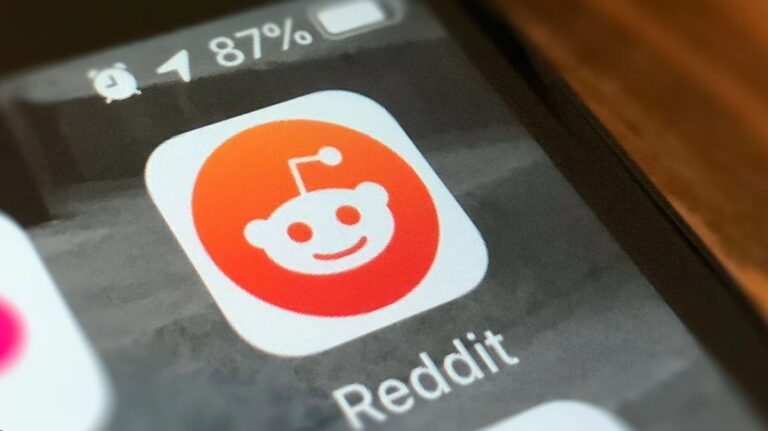 Read more about the article Reddit plans to launch IPO in March, report says