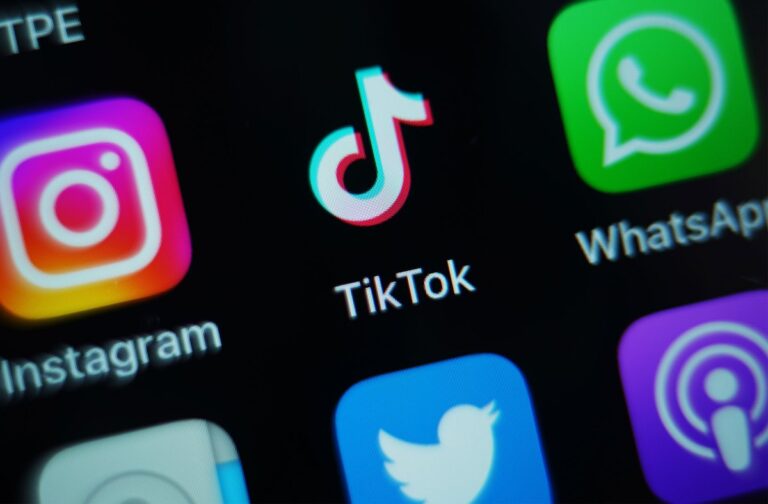 Read more about the article Code suggests that TikTok could be building an app for photos