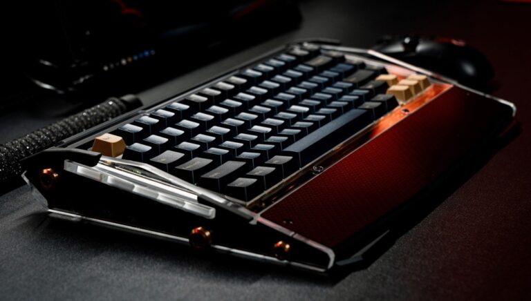 Read more about the article Dry Studio’s Black Diamond 75 is a gaming keyboard that actually looks good