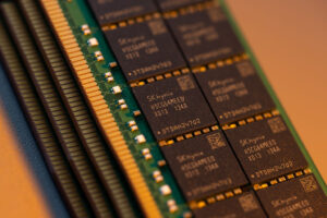 Read more about the article Memory chip maker SK Hynix, a shareholder of Kioxia, opposes a merger with Western Digital