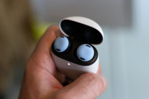 Read more about the article Pixel Buds Pro update will bring AirPods-like conversation detection and listening stats