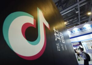 Read more about the article U.S. lawmakers ask TikTok about its ByteDance ties after recent exec transfers between the companies