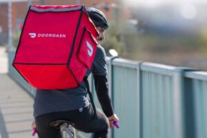 Read more about the article DoorDash tests warning non-tippers that their order could be slow to arrive