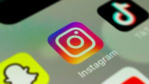 Read more about the article Instagram spotted developing a customizable ‘AI friend’