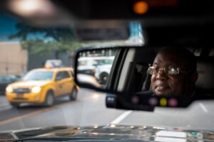 Read more about the article Uber and Lyft pay $328M to settle wage-theft complaints in New York