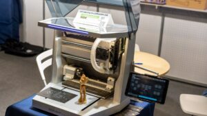 Read more about the article Makera is releasing a baby sibling of its Carvera desktop 4-axis mill