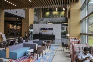 Read more about the article Amazon to launch ‘special store’ for value fashion in India