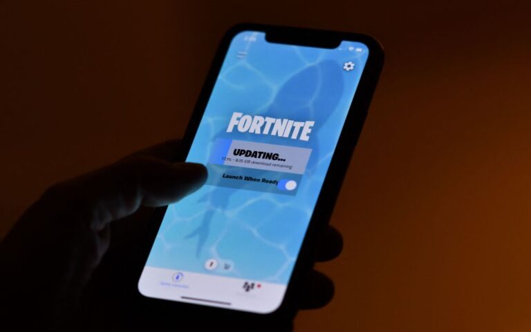 Read more about the article Apple terminates Epic Games developer account calling it a ‘threat’ to the iOS ecosystem