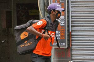 Read more about the article Baron values Swiggy at $12.16B, above prior private market valuation